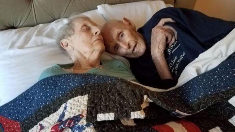 Të martuar prej 71 vitesh, vdesin të njëjtën ditë në të njëjtin shtrat
