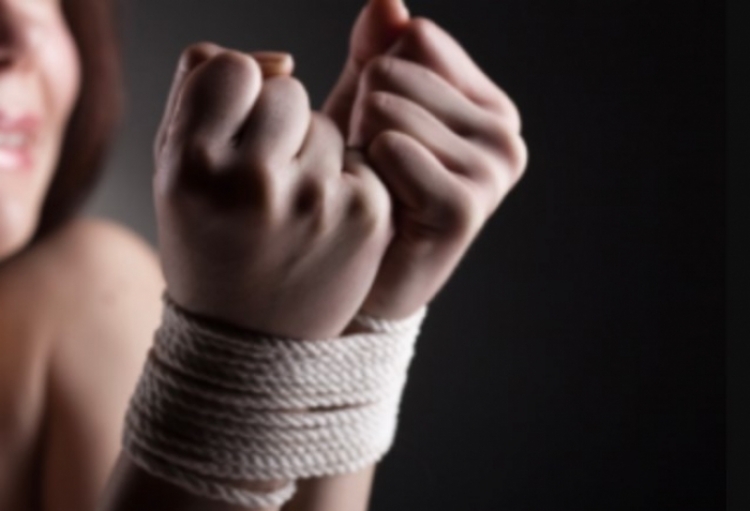 Rrëmbehet një 13-vjeçar në Fier, policia nis kërkimet