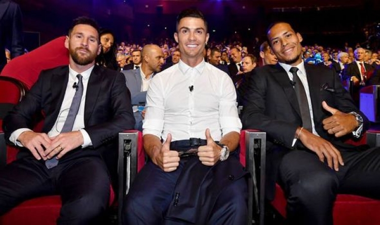 Messi, Ronaldo apo Van Dijk? Zbuloni kush u shpall “LOJTARI I VITIT” nga UEFA! [FOTO]