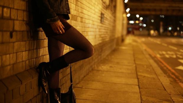 Nisin në Francë një vajzë për prostitutë! E paprecedentë, një nga bashkëpunëtoret e grupit punonjëse në Rinas