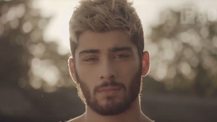 Nuk do ta besoni cfarë i ka bërë Zayn Malik look-ut këtë herë