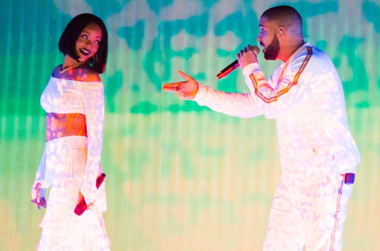 Drake i “qan” zemra për Rihanna-n [FOTO]