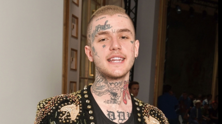 Ndahet nga jeta reperi Lil Peep në moshën 21-vjeçare, shkak ka qenë overdoza e drogës
