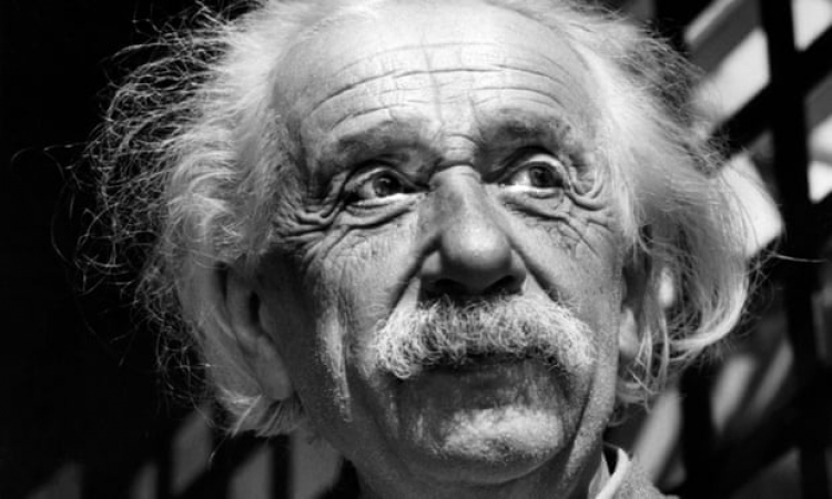 'Letra e Zotit' e Ajnshtajn shitet në ankand për 3 milion dollarë