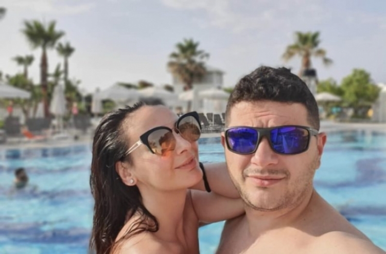 Ami publikon foton provokuese me bikini, Ermal Mamaqi i bën komentin EPIK: Ooo ti zonje, avash içik…[FOTO]