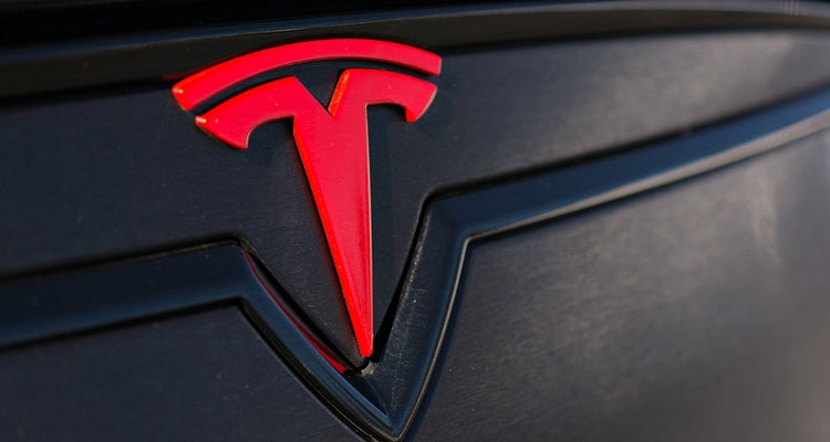 Mbërriti Tesla më e lirë! Hidhini një sy modelit 3 dhe mësoni sa kushton! [FOTO]