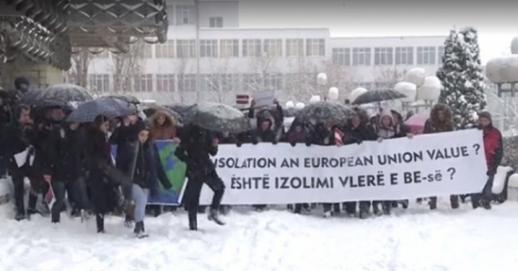 Studentët e Prishtinës ''marrin krah'' nga shqiptarët, ngrihen në protestë
