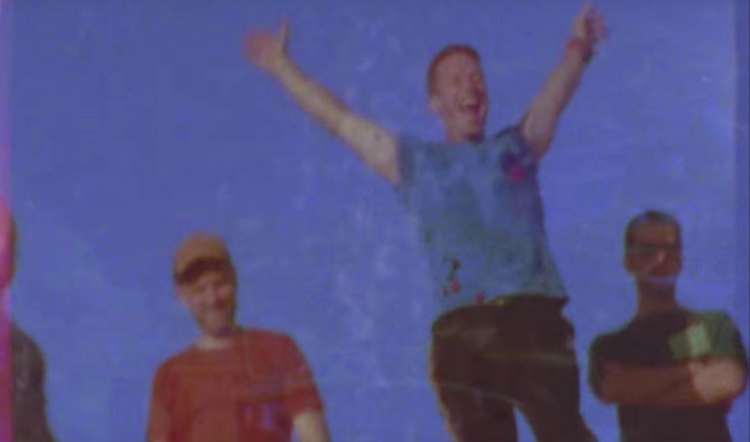 Gjithmonë origjinalë: Coldplay publikojnë klipin “Birds”