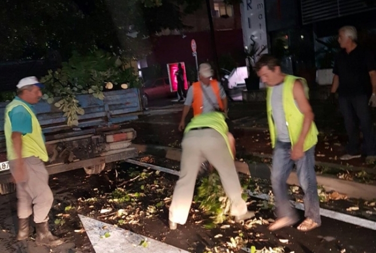 Rreshjet në Tiranë, Veliaj: Nuk e kontrollojmë dot natyrën [FOTO]