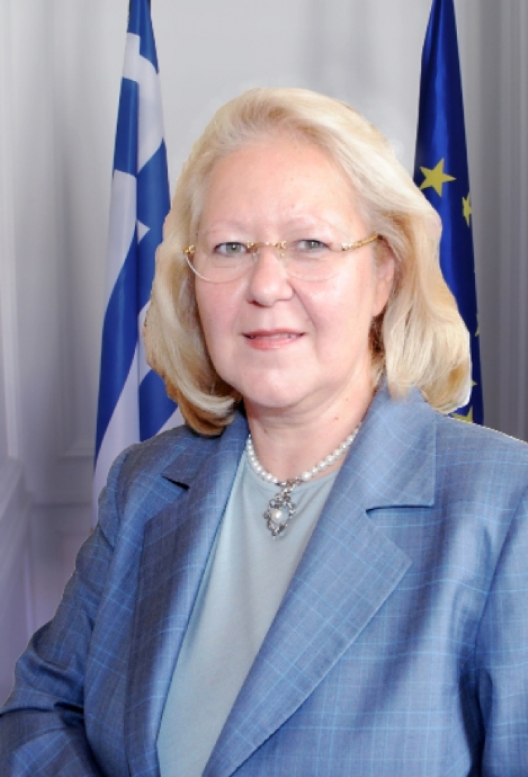 Ambasadorja Greke në Shqipëri Eleni Sourani ka deklaruar nga Vlora: “Kërkojmë garanci për trajtimin e çështjes së Himarës me dashamirësi dhe prioritet”