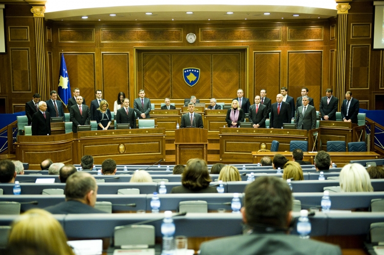 Kabineti Qeveritar i Kosovës Anulon Pjesëmarrjen Në Vlorë