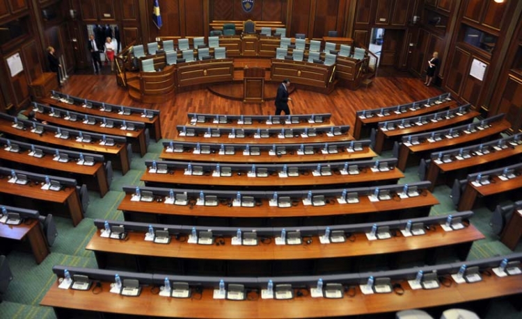 Probleme për PAN, rrezikohet votimi i Qeverisë së Kosovës. Mungon Lista Serbe