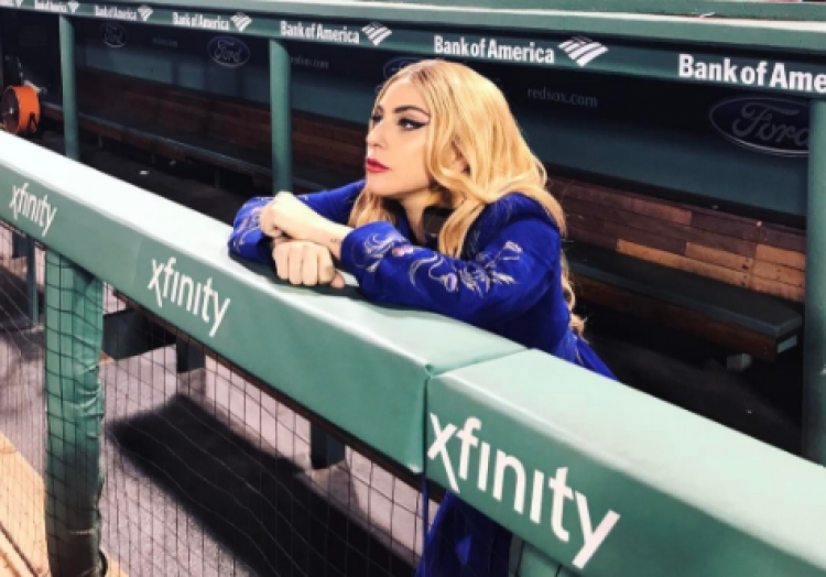 Lady Gaga nuk është mirë, lajme të këqija nga këngëtarja [FOTO]