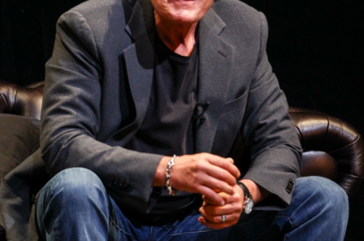 Aktori i njohur në hall, pas krizës nuk mund t’u sigurojë ushqim 4 fëmijëve të tij [FOTO]