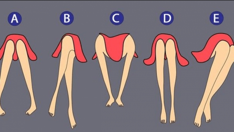 Mënyra se si i mbani këmbët kur uleni tregon shumë për ju!