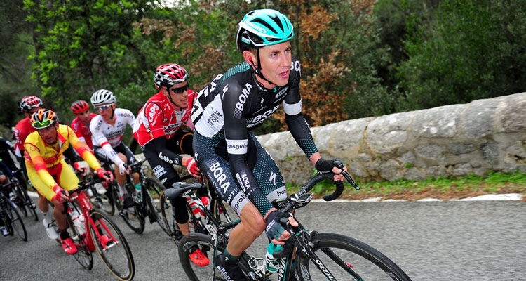 Çiklisti tregon pamjen monstruoze të këmbëve të tij pas 16 etapave të Tour de France [FOTO]