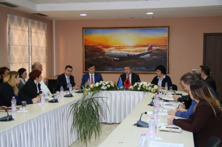 Krislen Keri emërohet drejtori i ri ekzekutiv i Autoritetit të Aviacionit Civil