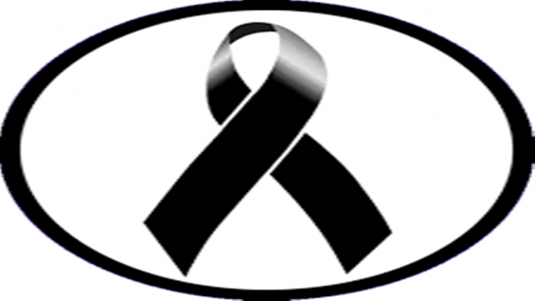 Gjendet i vdekur artisti i njohur, dyshohet se është vrarë nga djali i tij