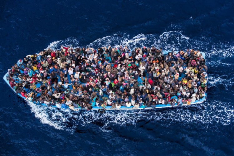 Rreth 100 emigrantë nga Libia dyshohen të zhdukur në Detin Mesdhe
