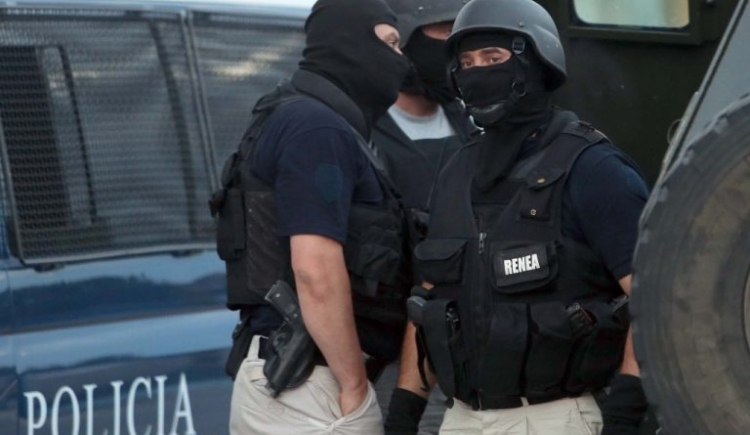 RENEA operacion blic në Elbasan, arrestohen punonjës të administratës dhe dy gazetarë
