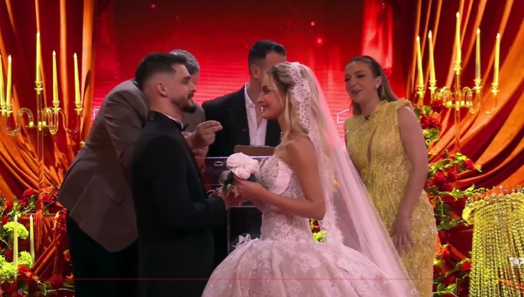 Dedikimi i ëmbël i Selin për Gimbon në dasmë: E jotja nga sot…