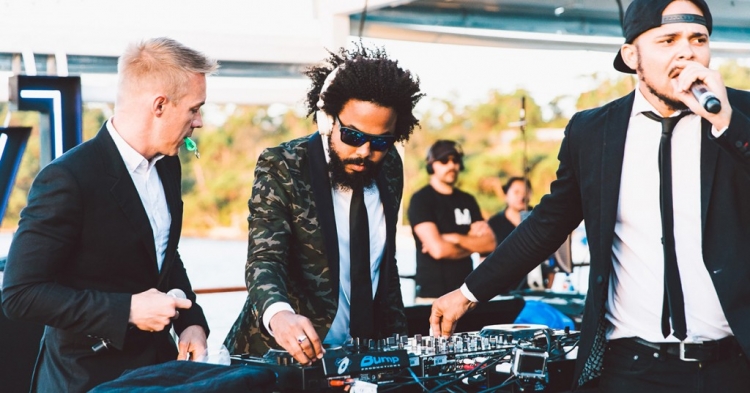 Misioni i Paqes çon  Major Lazer në Ghana