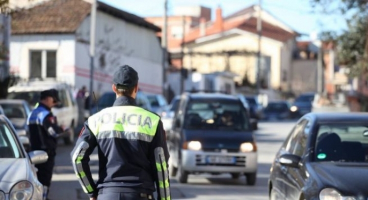 SHÇBA arreston 2 punonjës të Policisë Kufitare, Luan Xheka dhe Bardhok Preçi për shpërdorim detyre