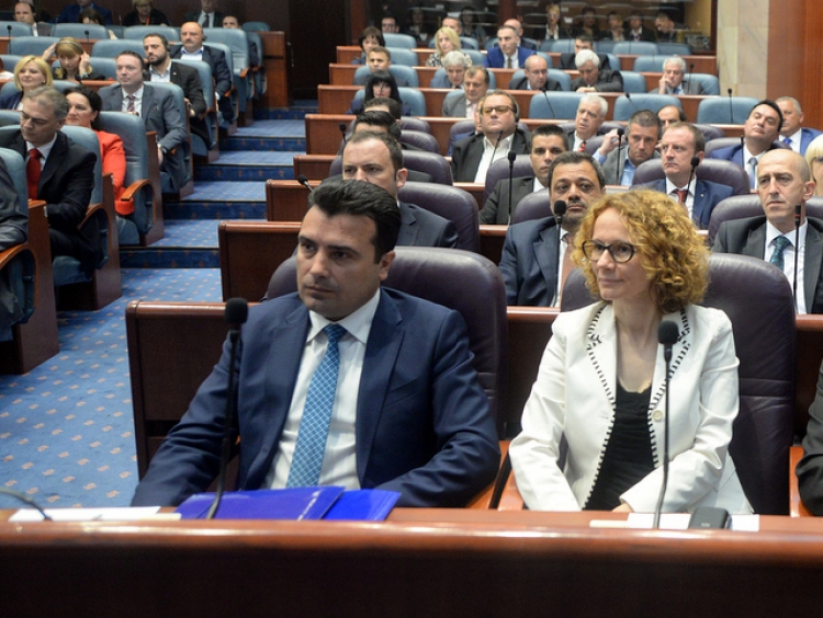Ndryshimet kushtetuese në Parlament, Zaev optimist: Deputetët do e zbukurojnë tabelën!