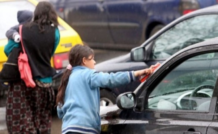 Punojnë për të siguruar jetesën, 50 mijë fëmijë braktisin procesin mësimor