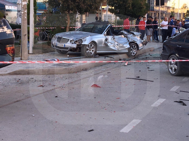 EKSKLUZIVE/ Pamjet nga aksidenti i frikshëm në Vlorë[FOTO]