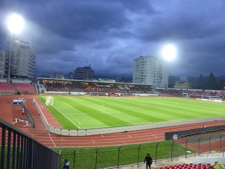 Alarmante, shpërthim i fuqishëm tek stadiumi i Elbasanit