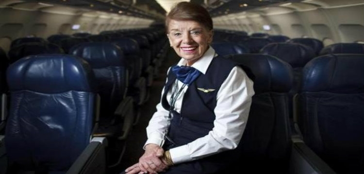 Të jesh stjuardesë në moshën 80 vjeçare