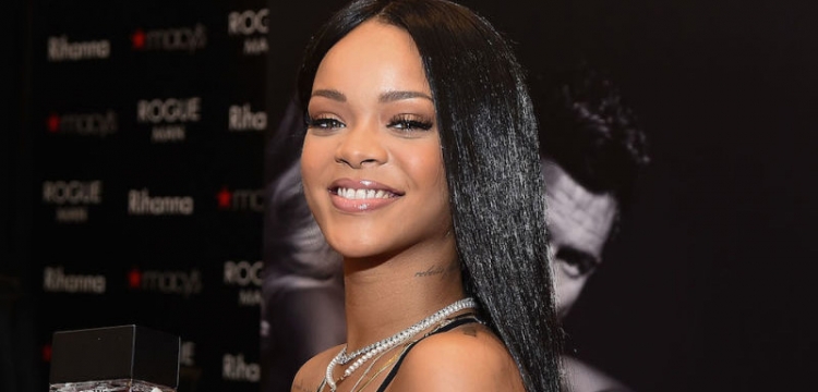 Rihanna i shpëton jetën fansit homoseksual