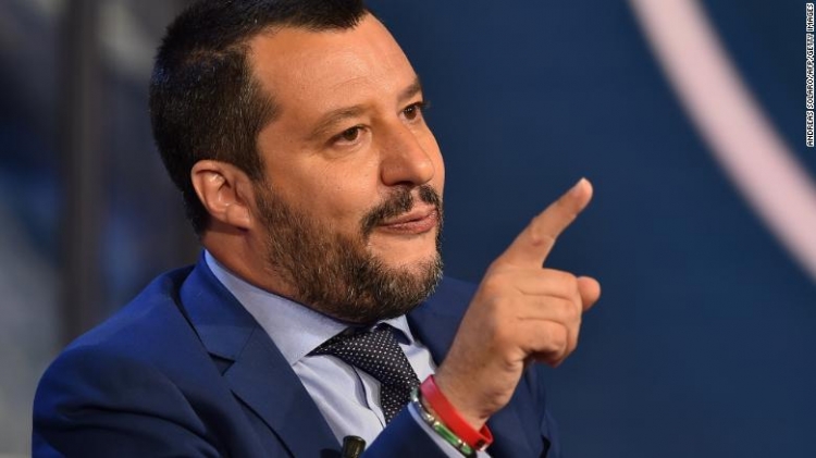 Salvini do të shmangë masat disiplinore të BE-së! Po a do t'ja dalë?