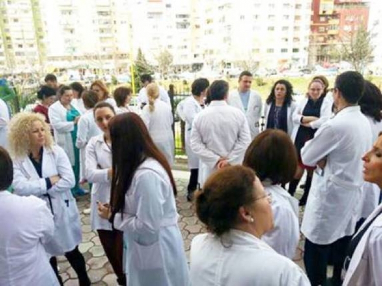 Ministria e Financave: “Fondi prej 1 miliard lekësh do të përdoret për rritje rrogash për mësuesit dhe mjekët me 5%”