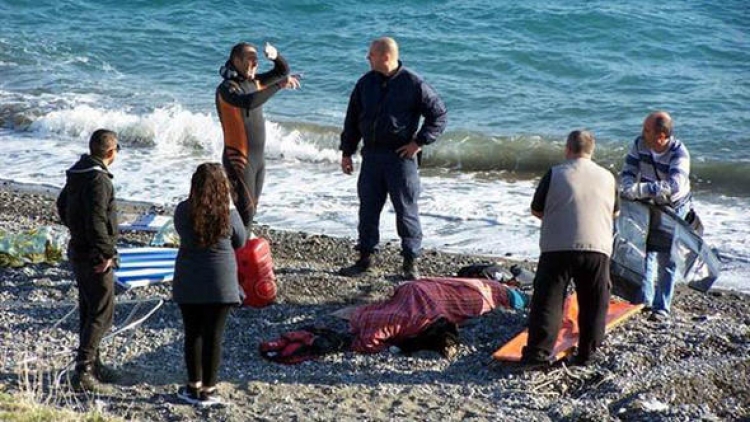 E rëndë, mbyten 9 refugjatë në brigjet turke, mes tyre 6 fëmijë