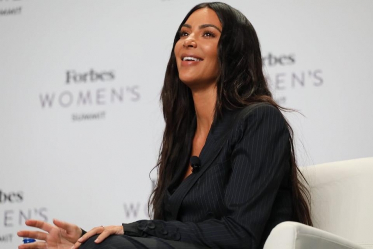 Forbes publikon listën VIP më të pasur në showbiz dhe nuk do e besoni ku renditet Kim Kardashian