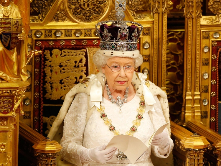 Mbretëresha e Anglisë Elizabeth II uron Metën si President të Shqipërisë