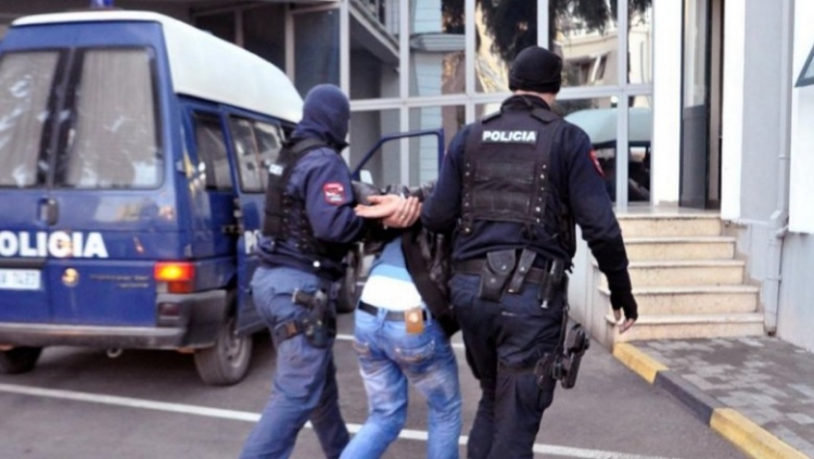 Operacioni blic në Shkodër/ Prokuroria zbardh skemën: Të përfshirë noterë, policë dhe kancelarë gjykate
