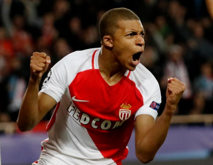 PSG, 180 milionë euro për Mbappe