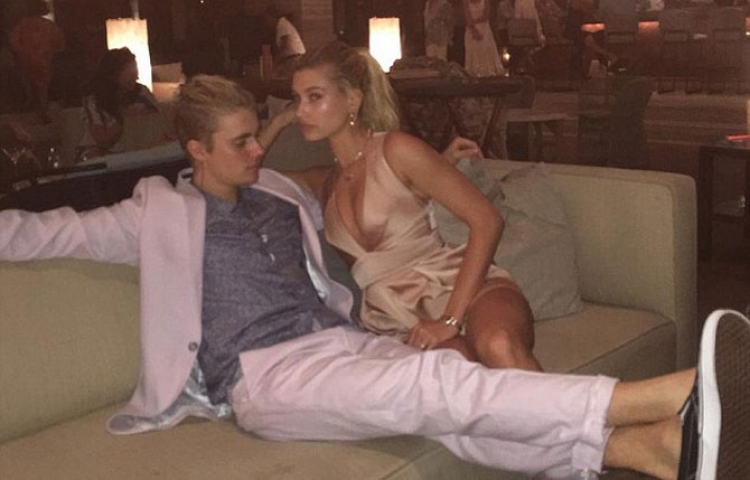 Çift? Hailey Baldwin nxjerr bllof Justin Bieber-in