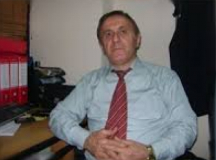 Tiranë, mashtroi me shitjen e apartamenteve, pranga për të 6-ën herë ndërtuesit