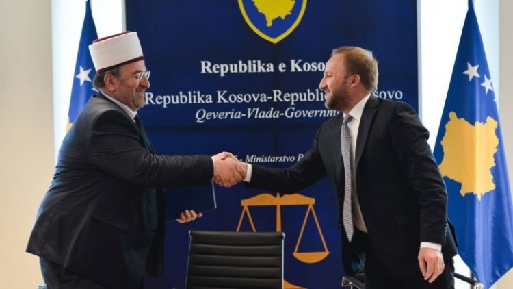 Firmoset marrëveshja, Imamët e Kosovës do të ndihmojnë për rehabilitimin e të burgosurve