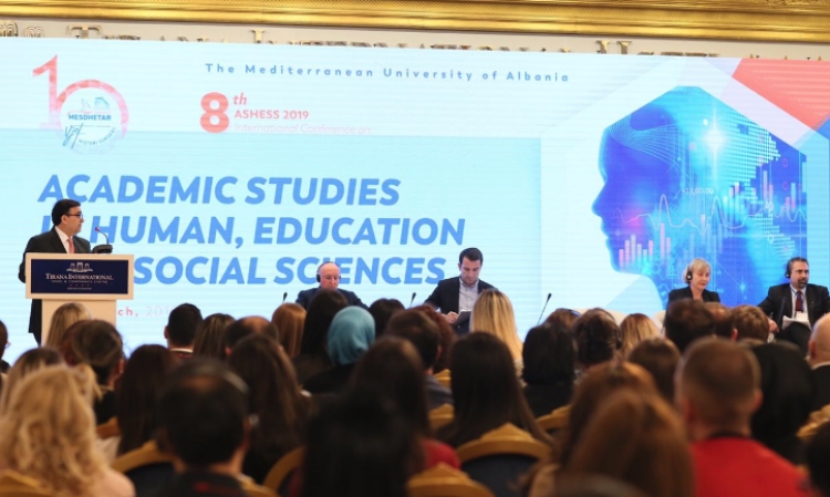 Universiteti Mesdhetar organizon konferencën ndërkombëtare mbi sjelljen njerëzore dhe edukimin, të pranishëm mbi 100 studiues
