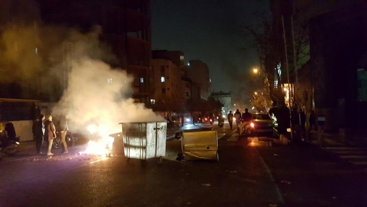 Iran, përshkallëzohen protestat, shkon në 10 numri i viktimave [VIDEO]