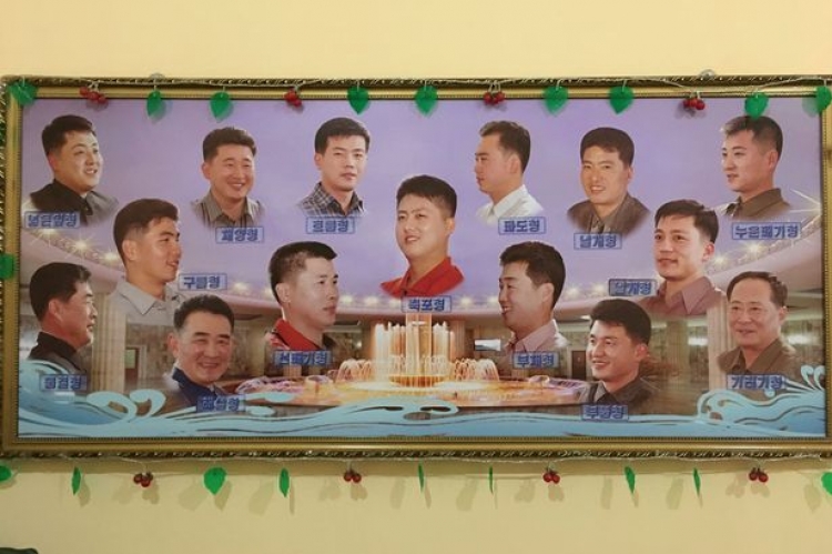 Koreja e Veriut lejon vetëm 15 modele flokësh [FOTO]