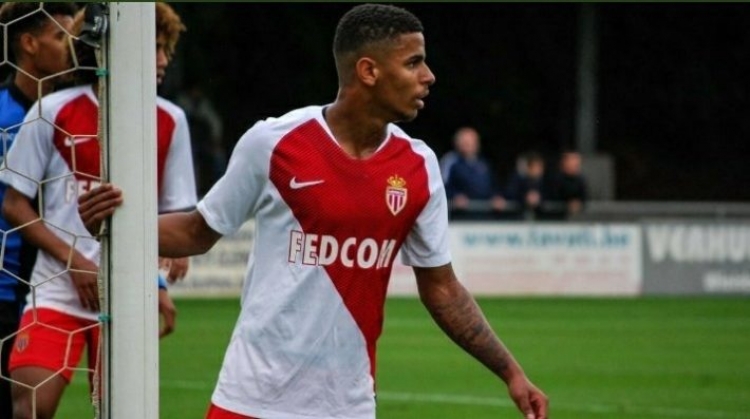 Milan nuk ndalon në merkato, vjen talenti 18 vjeçar i ''rrëmbyer'' nga Monaco
