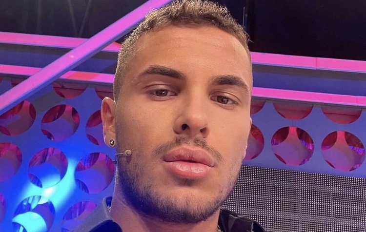 Po bën namin në “Për’puthen 3”, por Edin e paskemi parë më herët si REPER krah Feros,Rinës, Kidës në 'On Records'! [VIDEO]