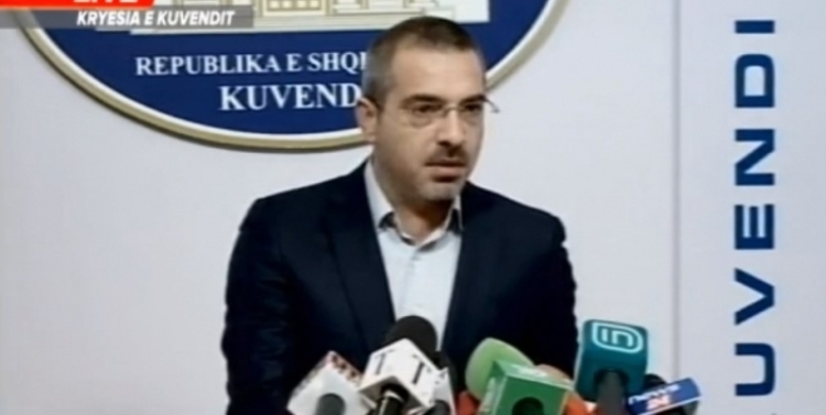 Saimir Tahiri për përjashtimin nga PS: “Është normale që PS të mbajë një qëndrim, unë e kam betejën më të vertetën time. Për mua nuk ishte surprizë”.