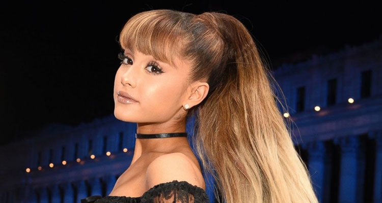 E rrallë: Mamaja e Ariana Grandes shpëtoi dhjetëra fëmijë gjatë sulmit [FOTO]